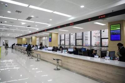 只進一扇門 最多跑一次——勉縣新政務中心服務大廳正式投用，打造高效便民信息咨詢服務新標桿